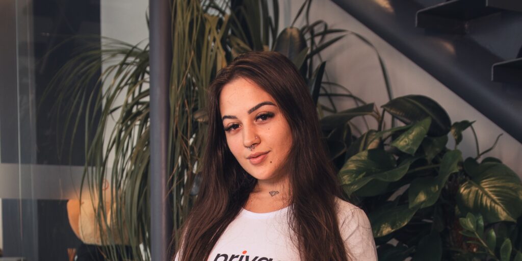 Privacy conecta Bruna Fermiano ao mundo automotivo