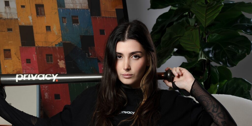 Luísa Valotta fala sobre comparação e constância nas redes sociais