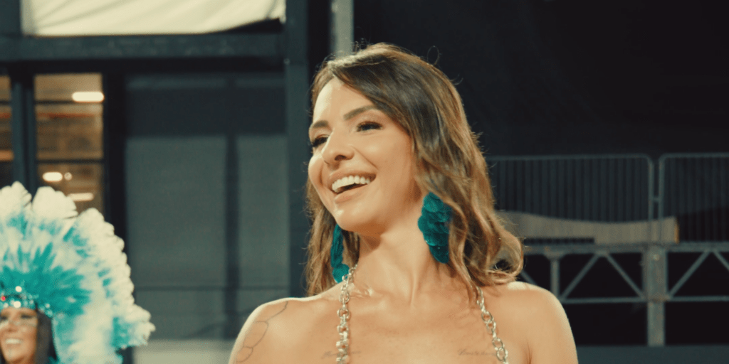 Karol Rosalin celebra participação da Acadêmicos do Tatuapé no Desfile das Campeãs