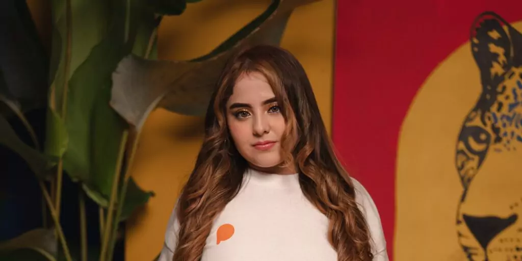 Influenciadora colombiana Angie Brand chega à Privacy